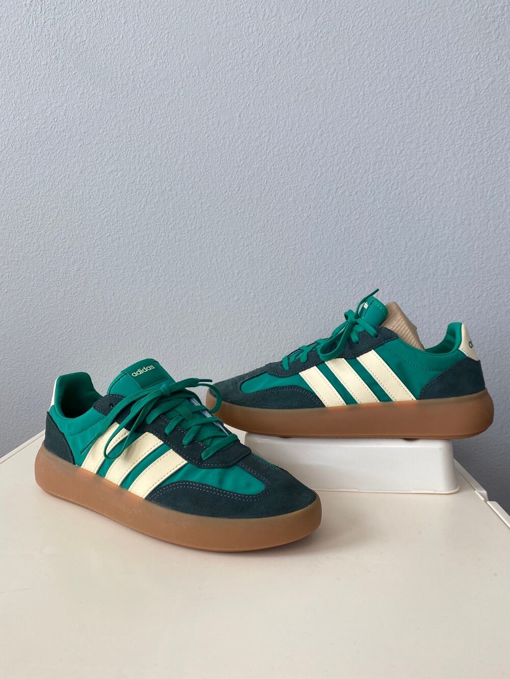 adidas Barreda Decode JI2324 Green Gum Sneakers Men's 9 Women's 10 NWOT Terrace